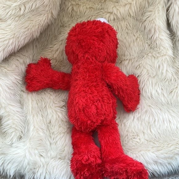 Tickle Me Elmo Stuffy Bundle: Sesame Street hardcover book, & Elmo Long-sleeve - Picture 6 of 6